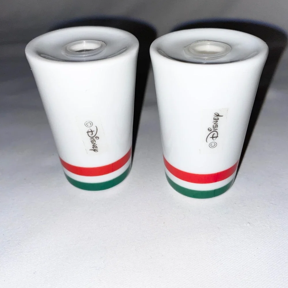 VNTG Disney Mickey Mouse Salt Pepper Shakers Italian Flag Colors Kitchen‎ Decor